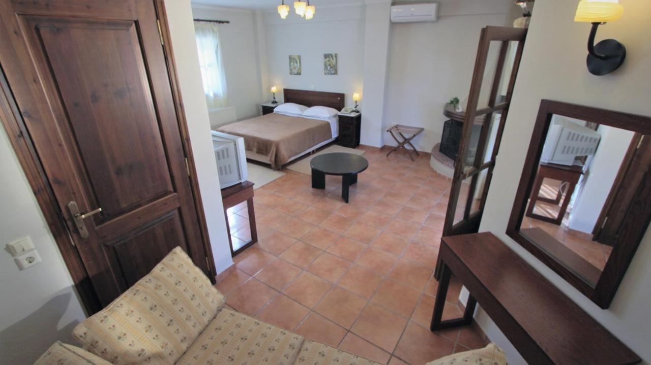 Vateri Hotel Límni Екстериор снимка