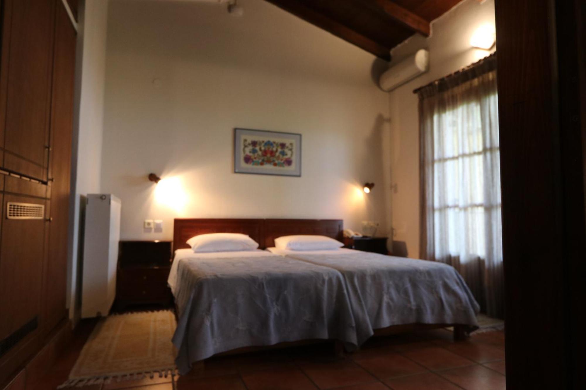 Vateri Hotel Límni Екстериор снимка